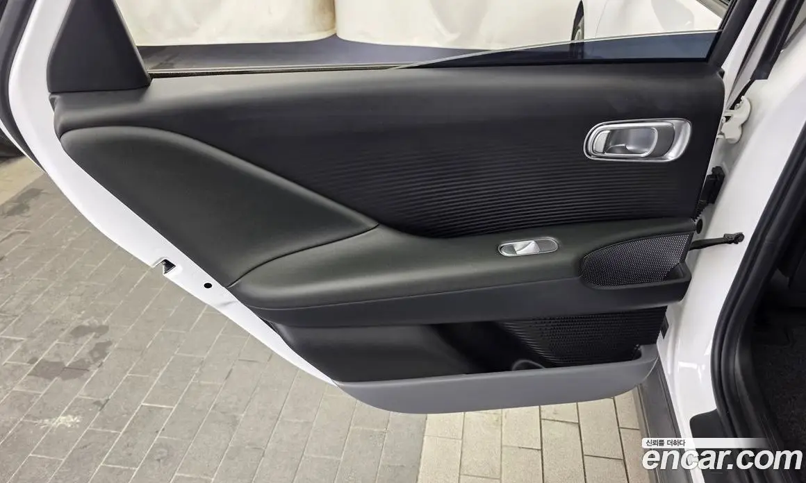 Hyundai Ioniq 6 2022 0.1 автомат (гидро), фото 15