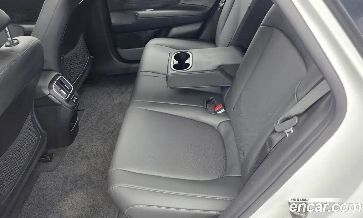 Hyundai Ioniq 6 2022 0.1 автомат (гидро), фото 16