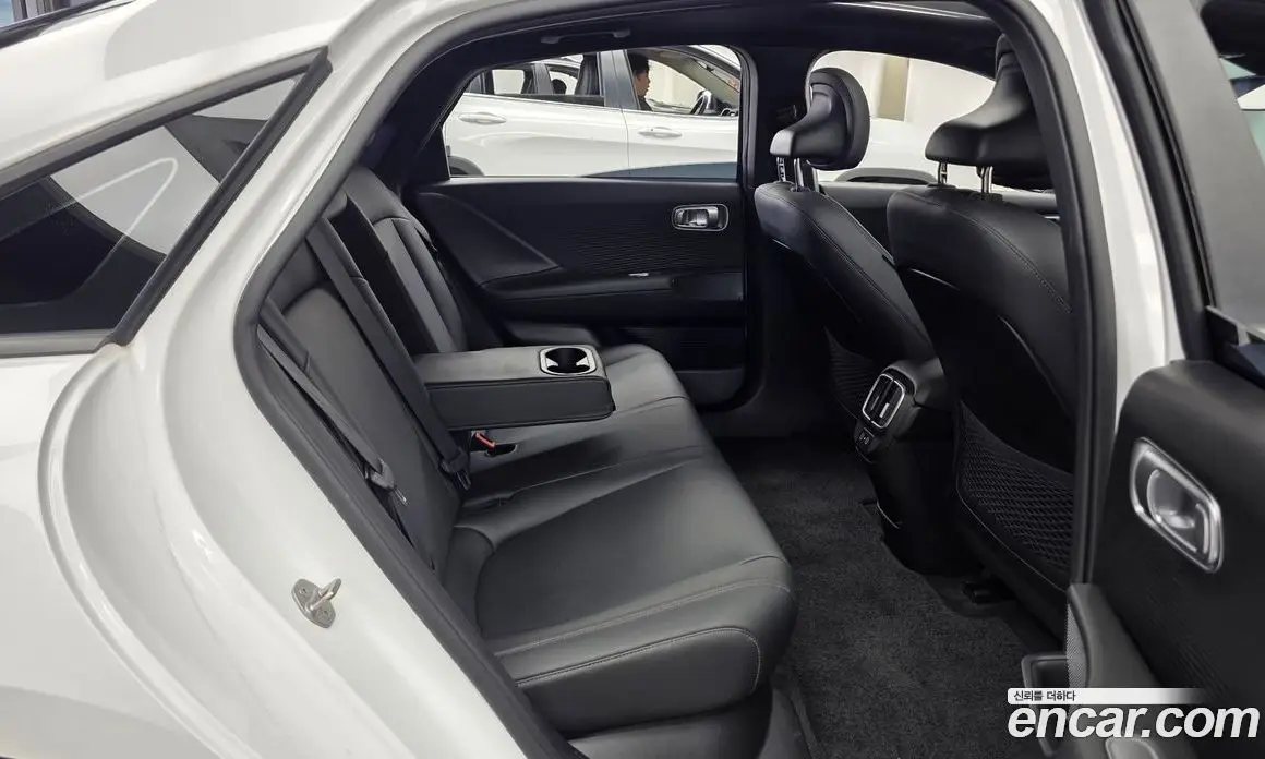 Hyundai Ioniq 6 2022 0.1 автомат (гидро), фото 18