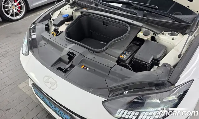 Hyundai Ioniq 6 2022 0.1 автомат (гидро), миниатюра 6