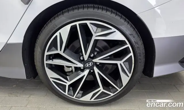 Hyundai Ioniq 6 2022 0.1 автомат (гидро), миниатюра 7