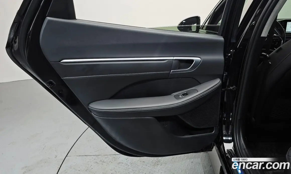 Hyundai Sonata 2022 2.0 автомат (гидро), фото 15