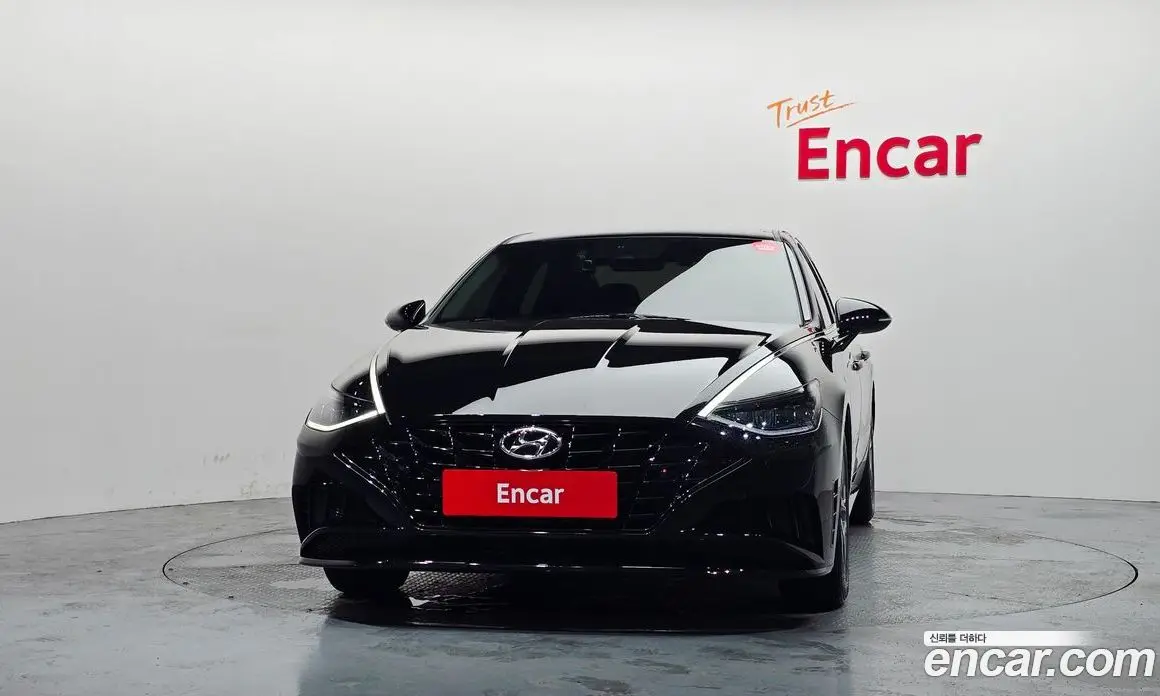 Hyundai Sonata 2022 2.0 автомат (гидро), фото 3