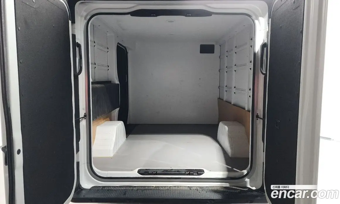 Hyundai ST1 2024 0.1 автомат (гидро), фото 17 Hyundai ST1 2024 0.1 автомат (гидро), фото 17