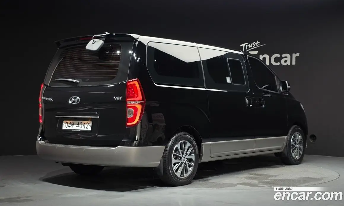 Hyundai Starex 2018 2.5 автомат (гидро), фото 2 Hyundai Starex 2018 2.5 автомат (гидро), фото 2