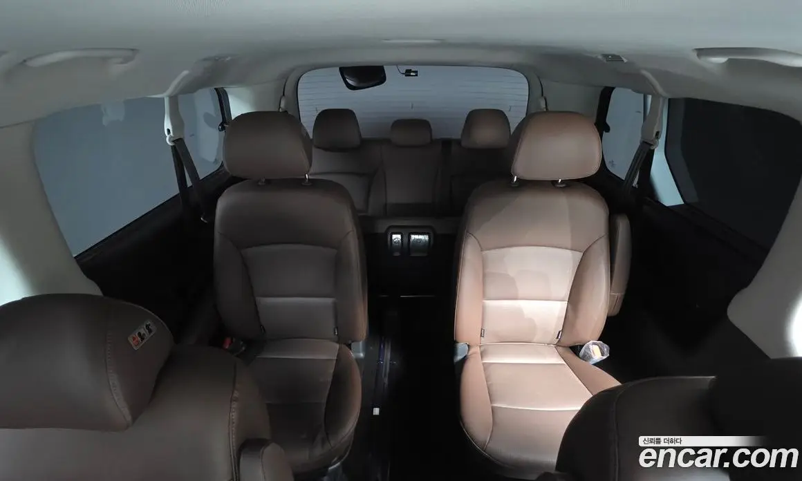 Hyundai Starex 2018 2.5 автомат (гидро), фото 17 Hyundai Starex 2018 2.5 автомат (гидро), фото 17