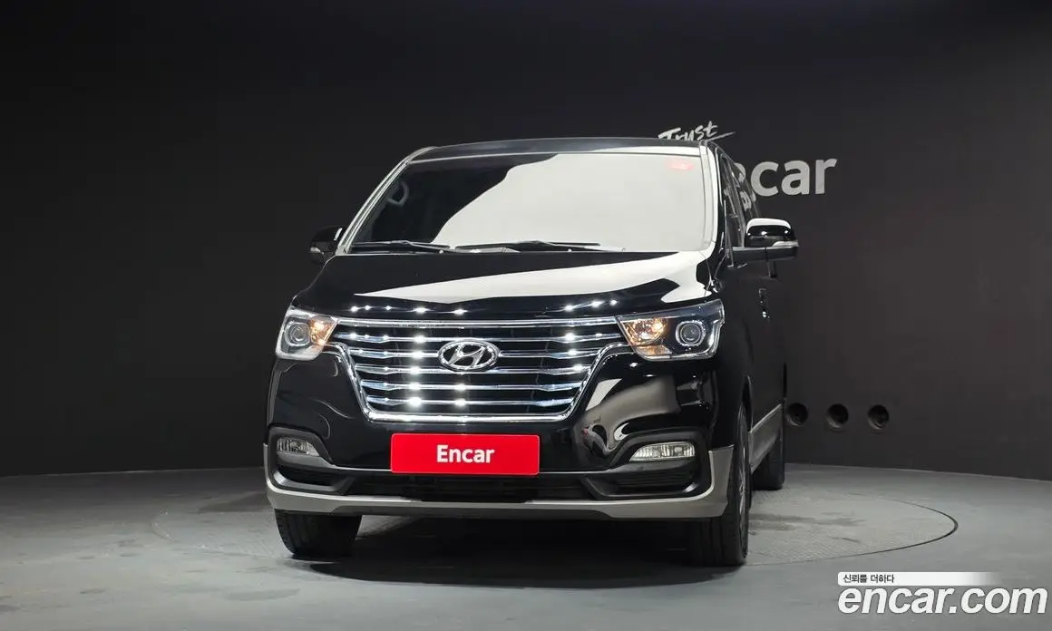 Hyundai Starex 2018 2.5 автомат (гидро), фото 3 Hyundai Starex 2018 2.5 автомат (гидро), фото 3