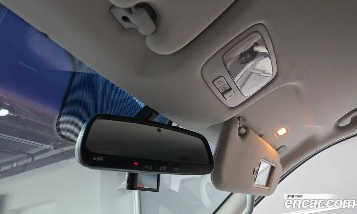 Hyundai Starex 2018 2.5 автомат (гидро), фото 25 Hyundai Starex 2018 2.5 автомат (гидро), фото 25