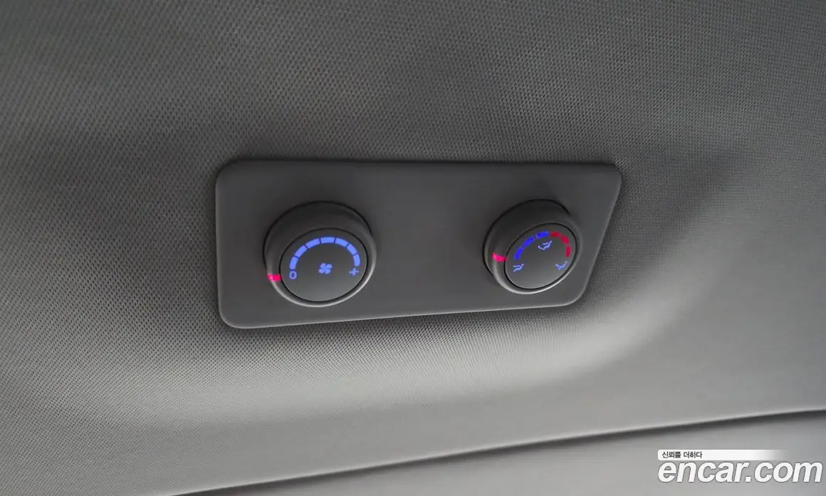 Hyundai Starex 2018 2.5 автомат (гидро), фото 30 Hyundai Starex 2018 2.5 автомат (гидро), фото 30