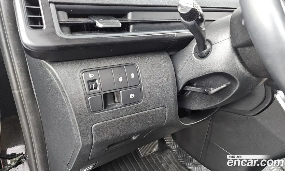 Hyundai Staria 2021 3.5 автомат (гидро), фото 25 Hyundai Staria 2021 3.5 автомат (гидро), фото 25