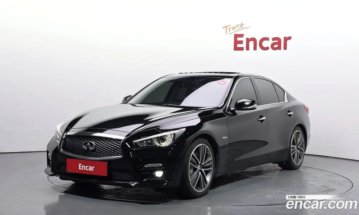 Infiniti Q50 2016 3.5 автомат (гидро), фото 1 Infiniti Q50 2016 3.5 автомат (гидро), фото 1