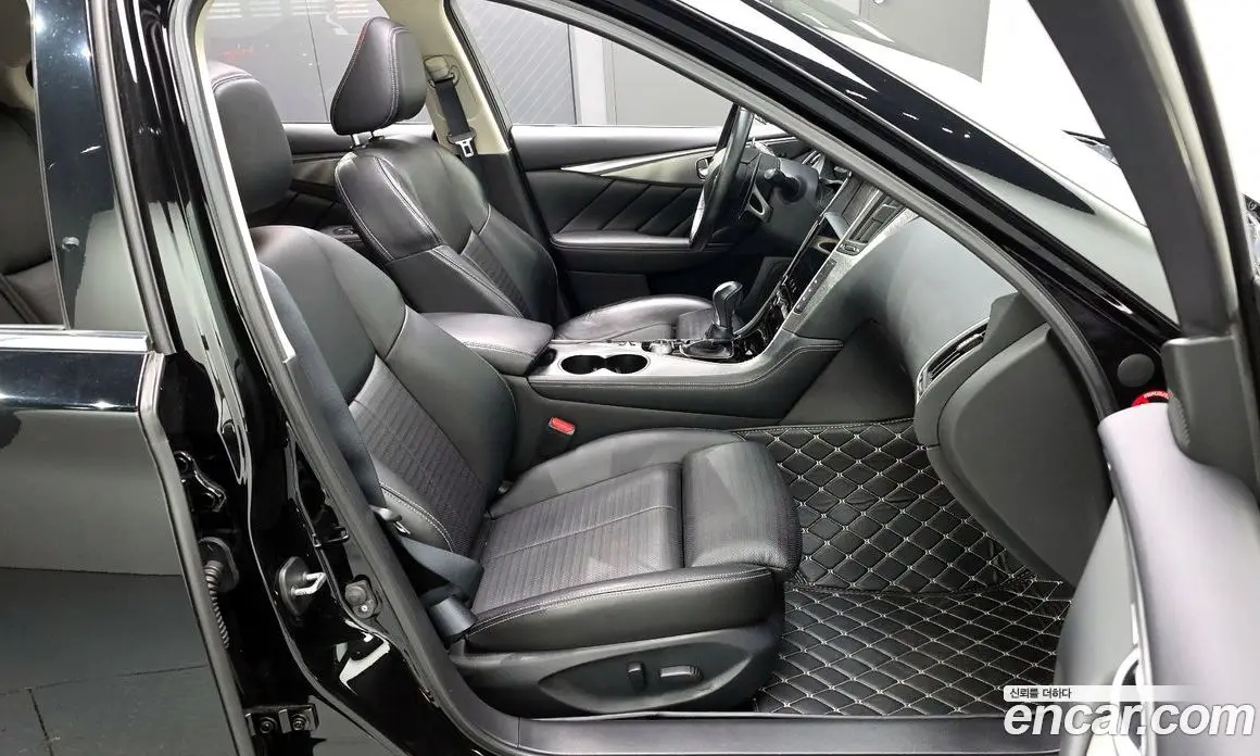 Infiniti Q50 2016 3.5 автомат (гидро), фото 12 Infiniti Q50 2016 3.5 автомат (гидро), фото 12