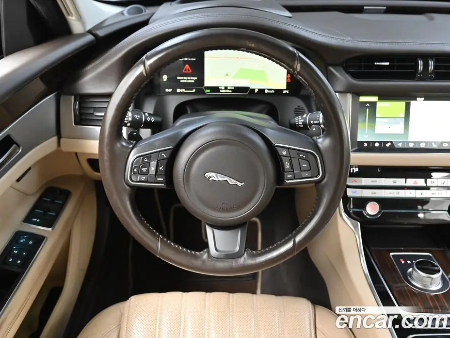 Jaguar XF 2016 3.0 автомат (гидро), фото 13 Jaguar XF 2016 3.0 автомат (гидро), фото 13