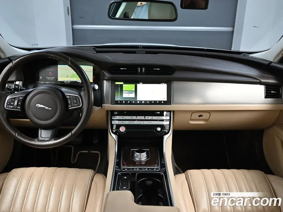 Jaguar XF 2016 3.0 автомат (гидро), фото 7 Jaguar XF 2016 3.0 автомат (гидро), фото 7