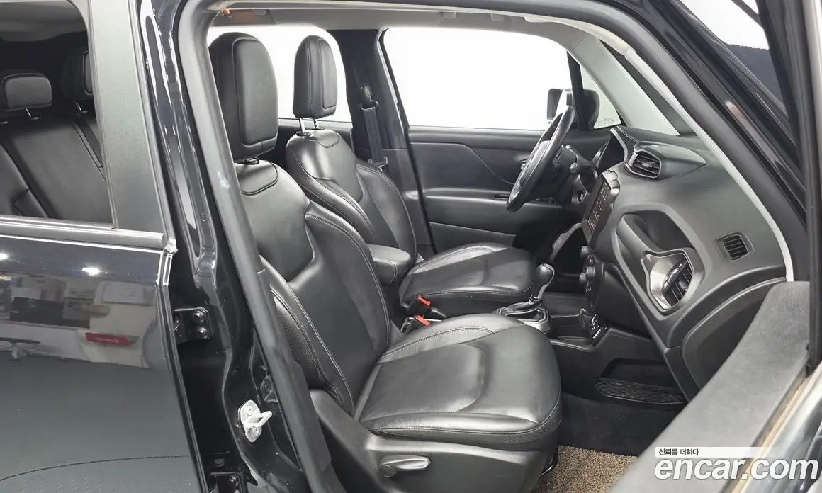 Jeep Renegade 2021 2.4 автомат (гидро), фото 15 Jeep Renegade 2021 2.4 автомат (гидро), фото 15