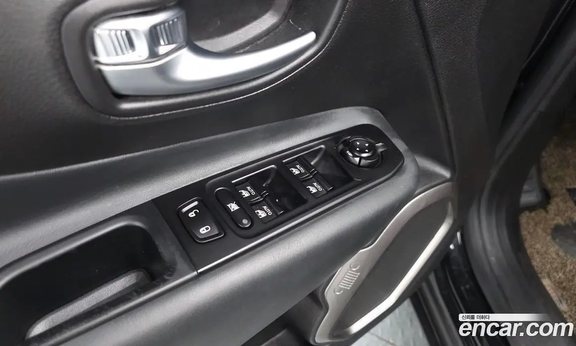 Jeep Renegade 2021 2.4 автомат (гидро), фото 27 Jeep Renegade 2021 2.4 автомат (гидро), фото 27