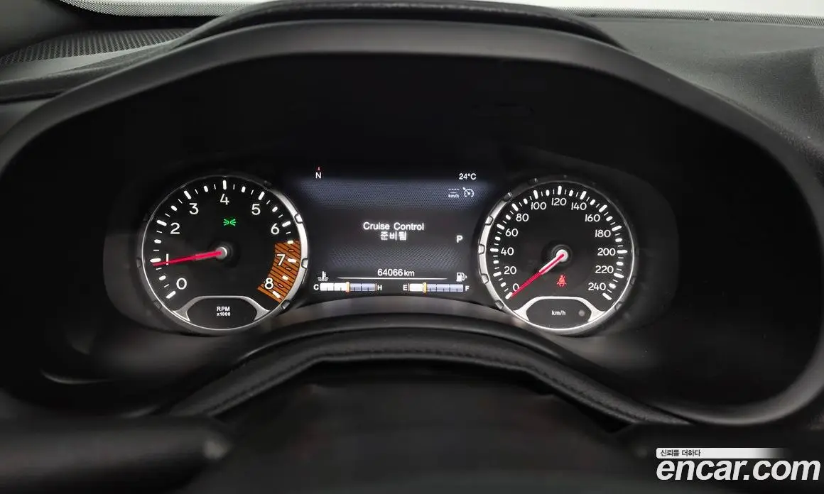 Jeep Renegade 2021 2.4 автомат (гидро), фото 10 Jeep Renegade 2021 2.4 автомат (гидро), фото 10