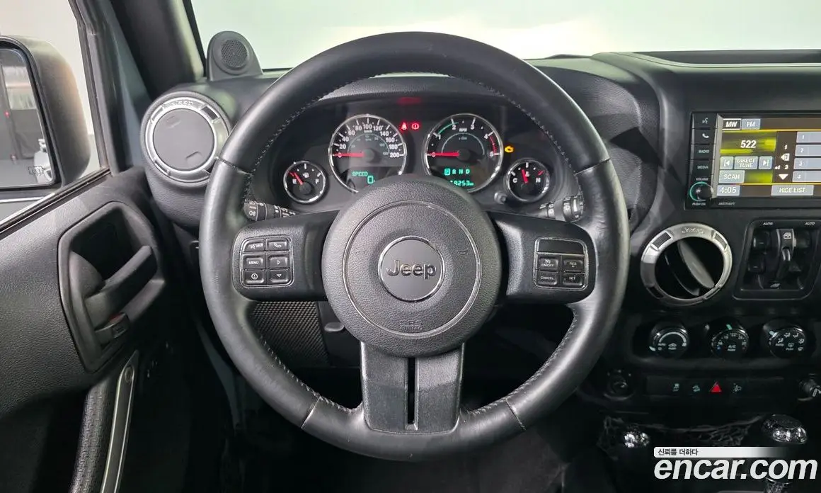 Jeep Wrangler 2014 2.8 автомат (гидро), фото 13 Jeep Wrangler 2014 2.8 автомат (гидро), фото 13