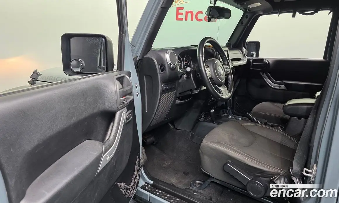 Jeep Wrangler 2014 2.8 автомат (гидро), фото 10 Jeep Wrangler 2014 2.8 автомат (гидро), фото 10