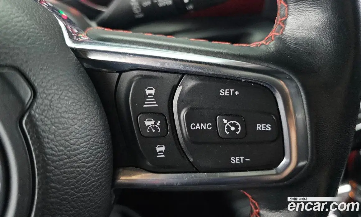 Jeep Wrangler 2020 2.0 автомат (гидро), фото 24 Jeep Wrangler 2020 2.0 автомат (гидро), фото 24