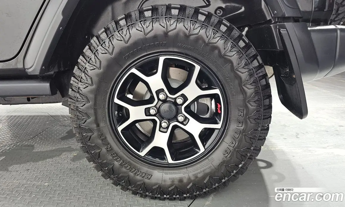 Jeep Wrangler 2020 2.0 автомат (гидро), фото 6 Jeep Wrangler 2020 2.0 автомат (гидро), фото 6