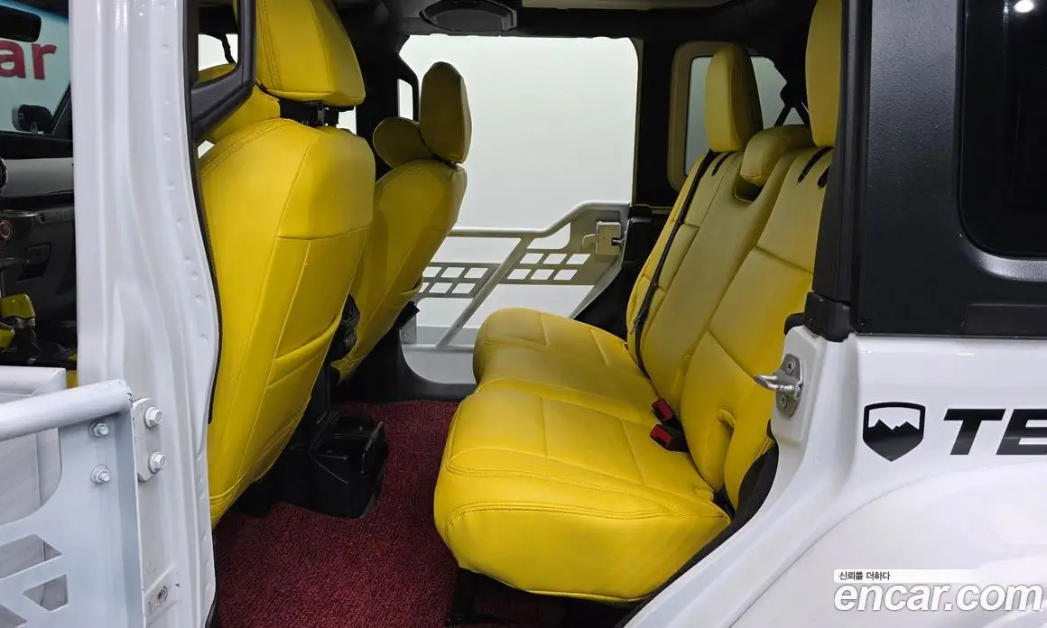 Jeep Wrangler 2020 2.0 автомат (гидро), фото 18 Jeep Wrangler 2020 2.0 автомат (гидро), фото 18