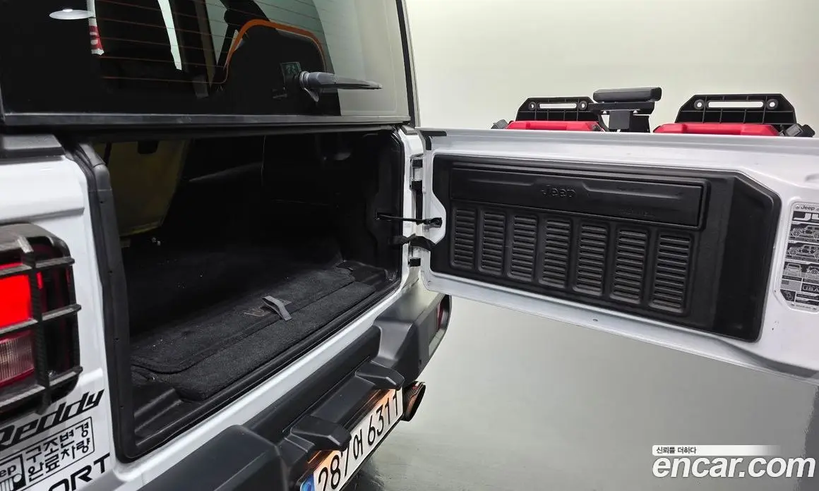 Jeep Wrangler 2020 2.0 автомат (гидро), фото 31 Jeep Wrangler 2020 2.0 автомат (гидро), фото 31
