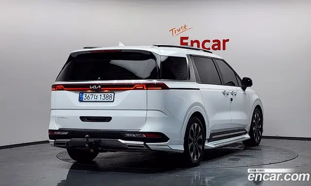 Kia Carnival 2023 2.2 автомат (гидро), миниатюра 1 Kia Carnival 2023 2.2 автомат (гидро), миниатюра 1