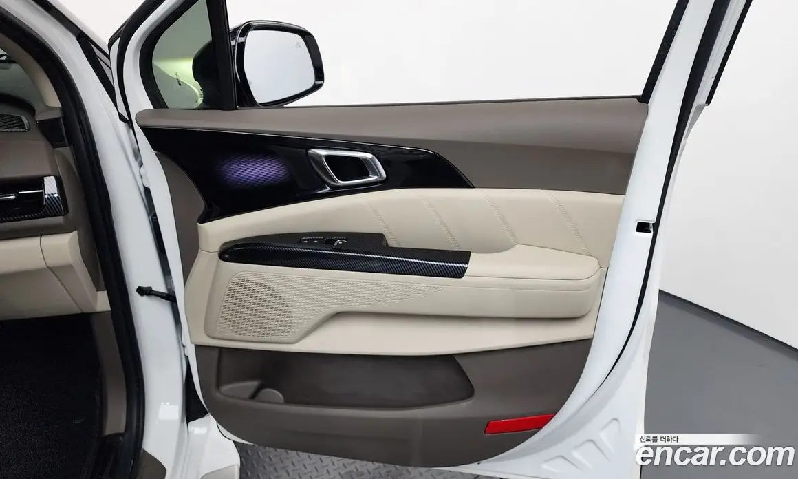 Kia Carnival 2023 2.2 автомат (гидро), фото 13 Kia Carnival 2023 2.2 автомат (гидро), фото 13