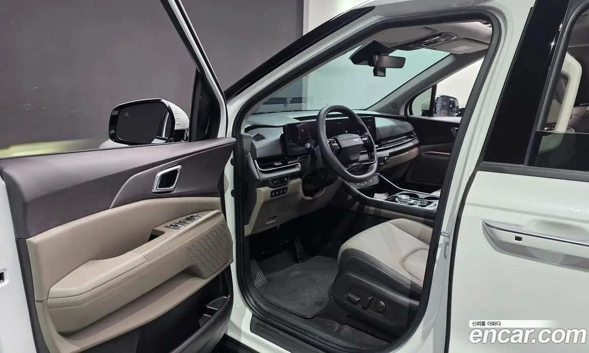Kia Carnival 2024 2.2 автомат (гидро), фото 13
