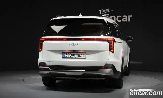 Kia Carnival 2024 2.2 автомат (гидро), миниатюра 4