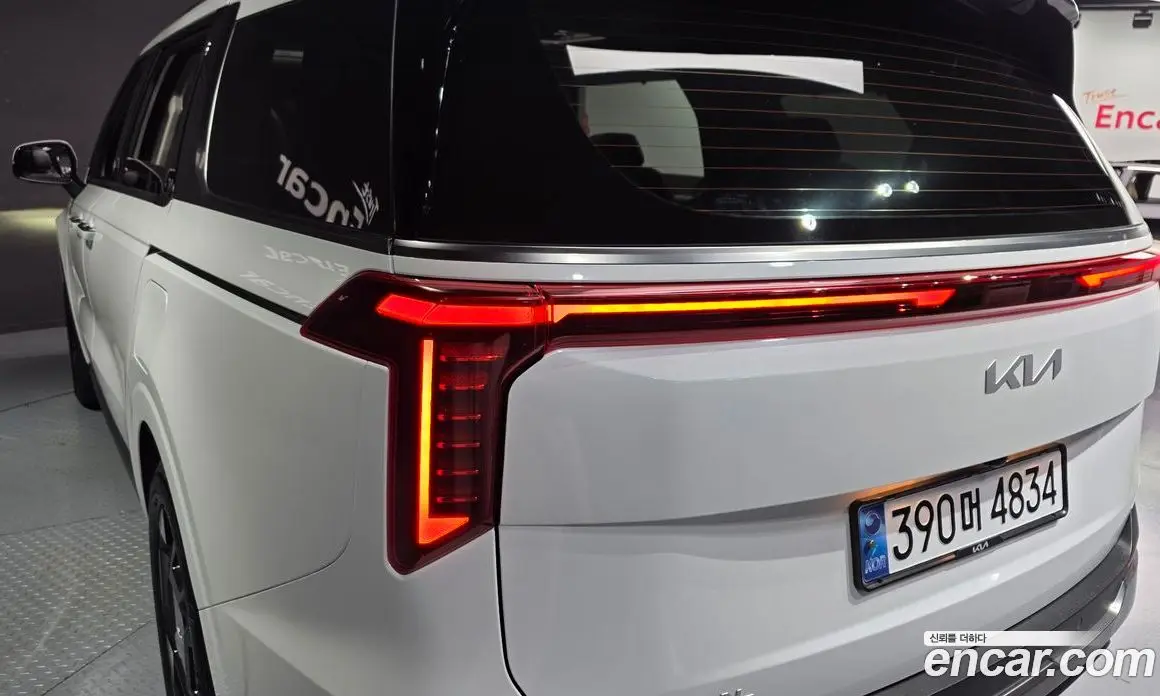 Kia Carnival 2024 2.2 автомат (гидро), фото 9