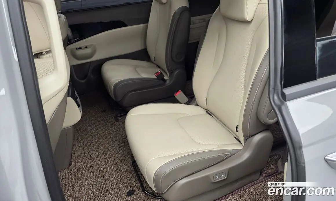 Kia Carnival 2024 3.5 автомат (гидро), фото 16 Kia Carnival 2024 3.5 автомат (гидро), фото 16