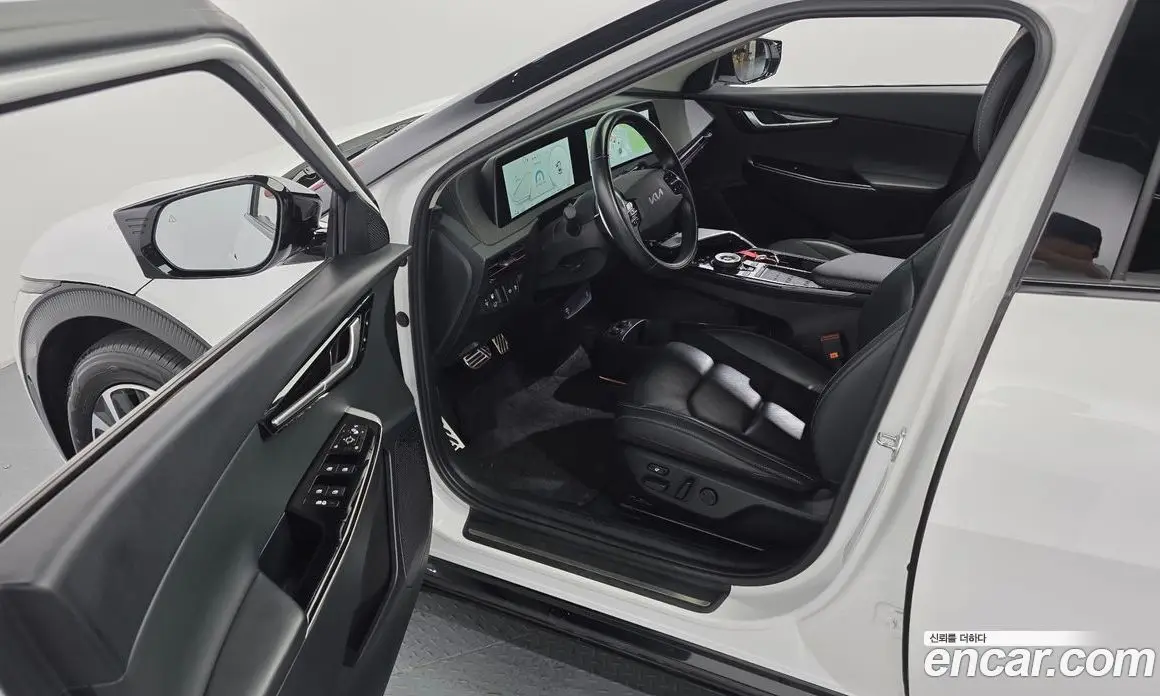 Kia EV6 2024 0.1 автомат (гидро), фото 13 Kia EV6 2024 0.1 автомат (гидро), фото 13