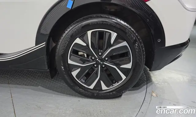 Kia EV6 2024 0.1 автомат (гидро), миниатюра 7 Kia EV6 2024 0.1 автомат (гидро), миниатюра 7