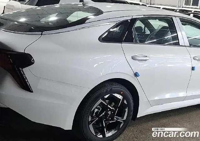 Kia K5 (Optima) 2025 2.0 автомат (гидро), миниатюра 6 Kia K5 (Optima) 2025 2.0 автомат (гидро), миниатюра 6