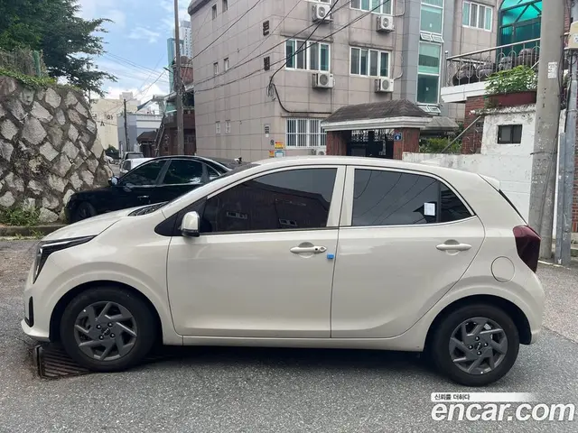 Kia Morning 2023 1.0 автомат (гидро), миниатюра 2 Kia Morning 2023 1.0 автомат (гидро), миниатюра 2