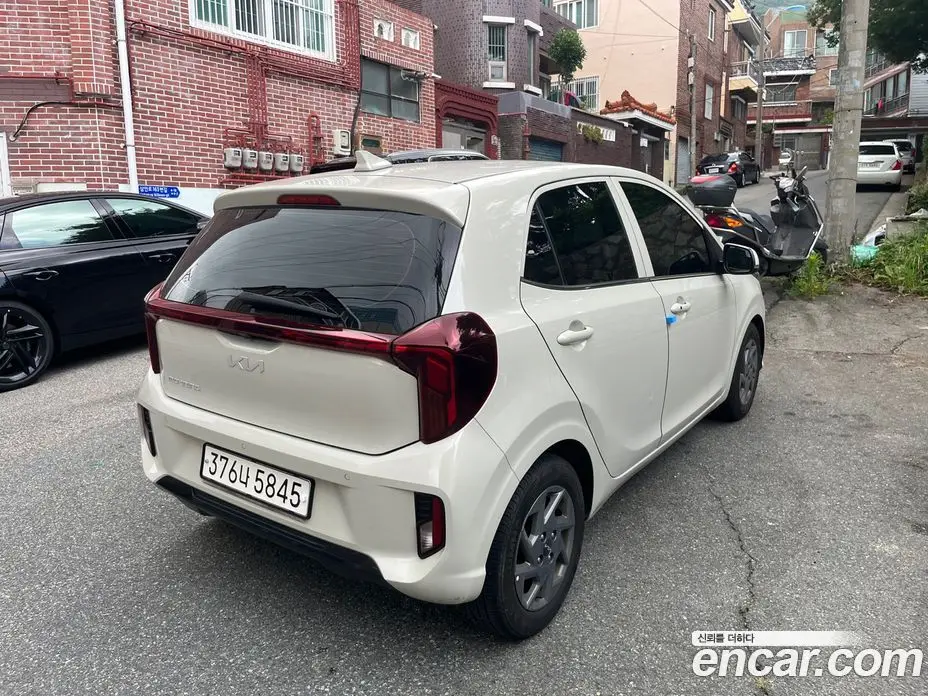Kia Morning 2023 1.0 автомат (гидро), фото 3 Kia Morning 2023 1.0 автомат (гидро), фото 3