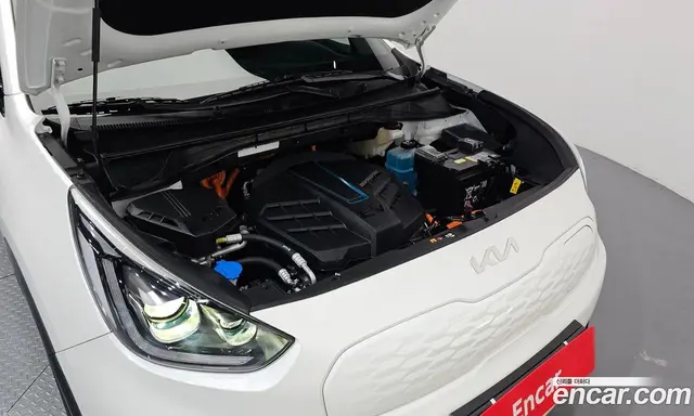 Kia Niro 2023 0.2 автомат (гидро), миниатюра 6 Kia Niro 2023 0.2 автомат (гидро), миниатюра 6