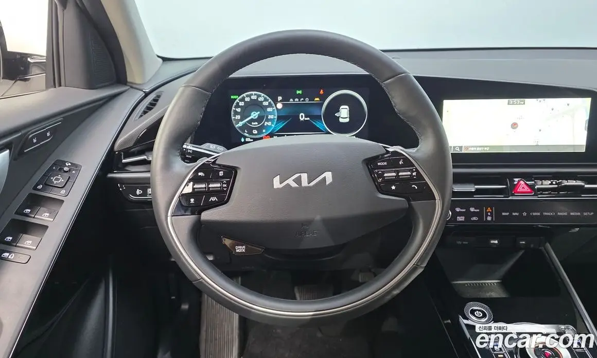 Kia Niro 2023 0.2 автомат (гидро), фото 16 Kia Niro 2023 0.2 автомат (гидро), фото 16
