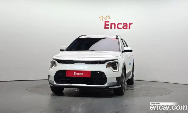 Kia Niro 2023 0.2 автомат (гидро), миниатюра 3 Kia Niro 2023 0.2 автомат (гидро), миниатюра 3
