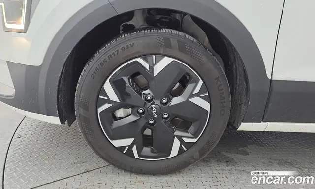 Kia Niro 2023 0.2 автомат (гидро), миниатюра 5 Kia Niro 2023 0.2 автомат (гидро), миниатюра 5