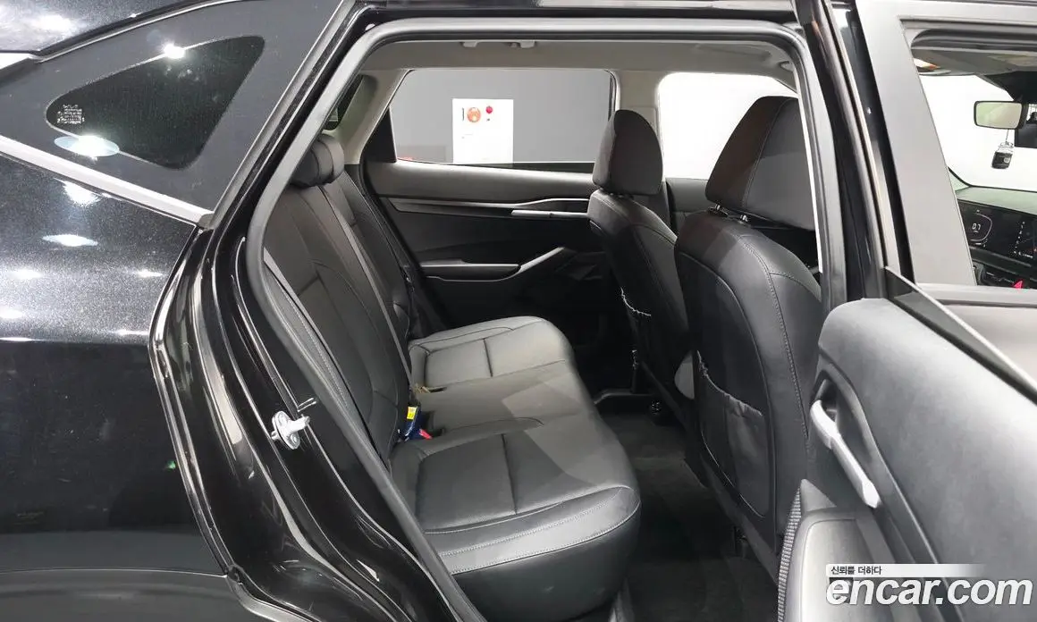 Kia Seltos 2023 1.6 автомат (гидро), фото 12 Kia Seltos 2023 1.6 автомат (гидро), фото 12