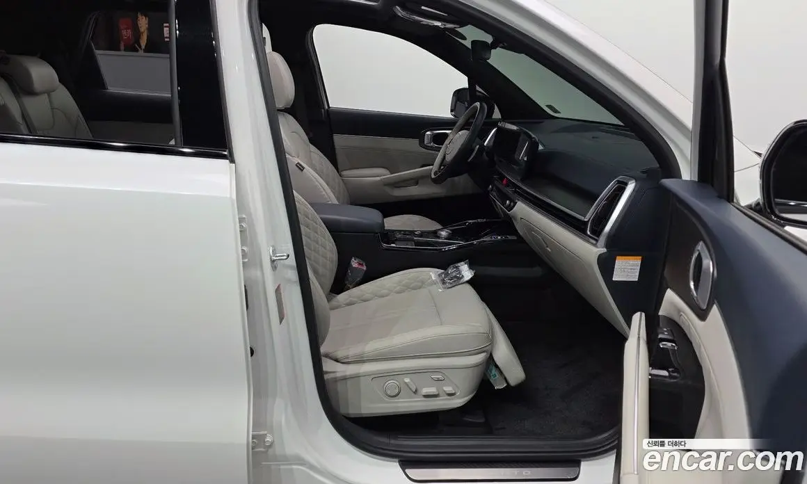 Kia Sorento 2024 1.6 автомат (гидро), фото 16 Kia Sorento 2024 1.6 автомат (гидро), фото 16