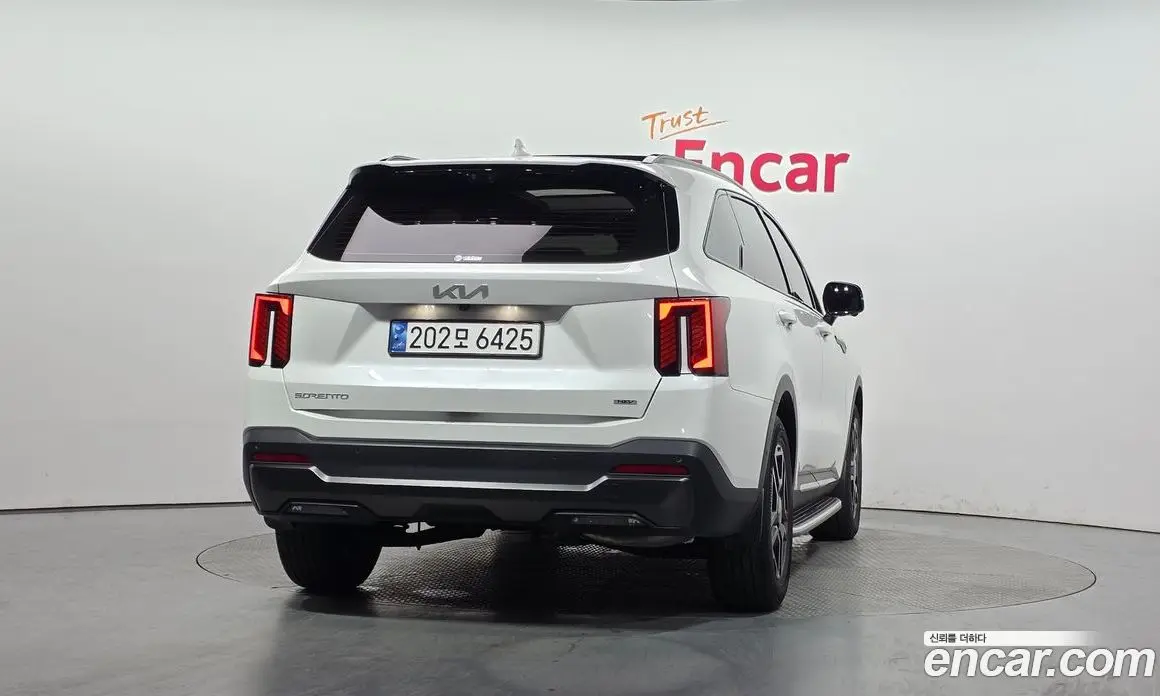 Kia Sorento 2024 1.6 автомат (гидро), фото 4 Kia Sorento 2024 1.6 автомат (гидро), фото 4