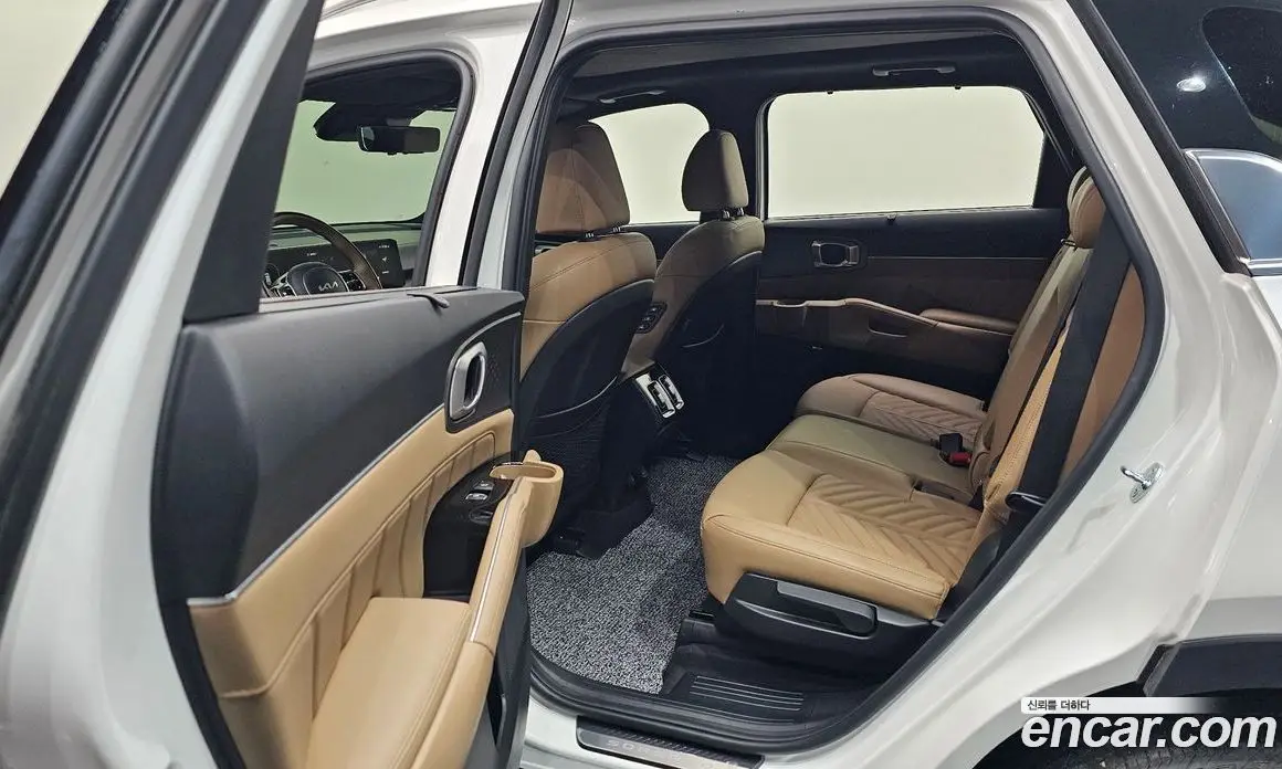 Kia Sorento 2024 1.6 автомат (гидро), фото 16 Kia Sorento 2024 1.6 автомат (гидро), фото 16