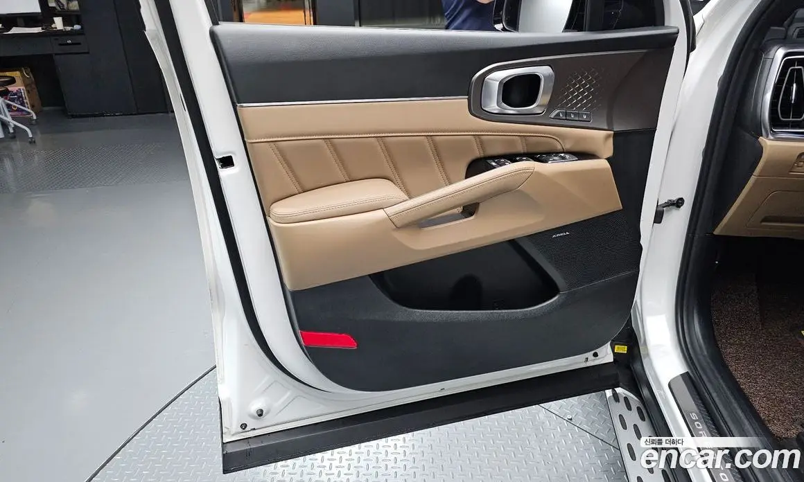 Kia Sorento 2025 1.6 автомат (гидро), фото 14 Kia Sorento 2025 1.6 автомат (гидро), фото 14