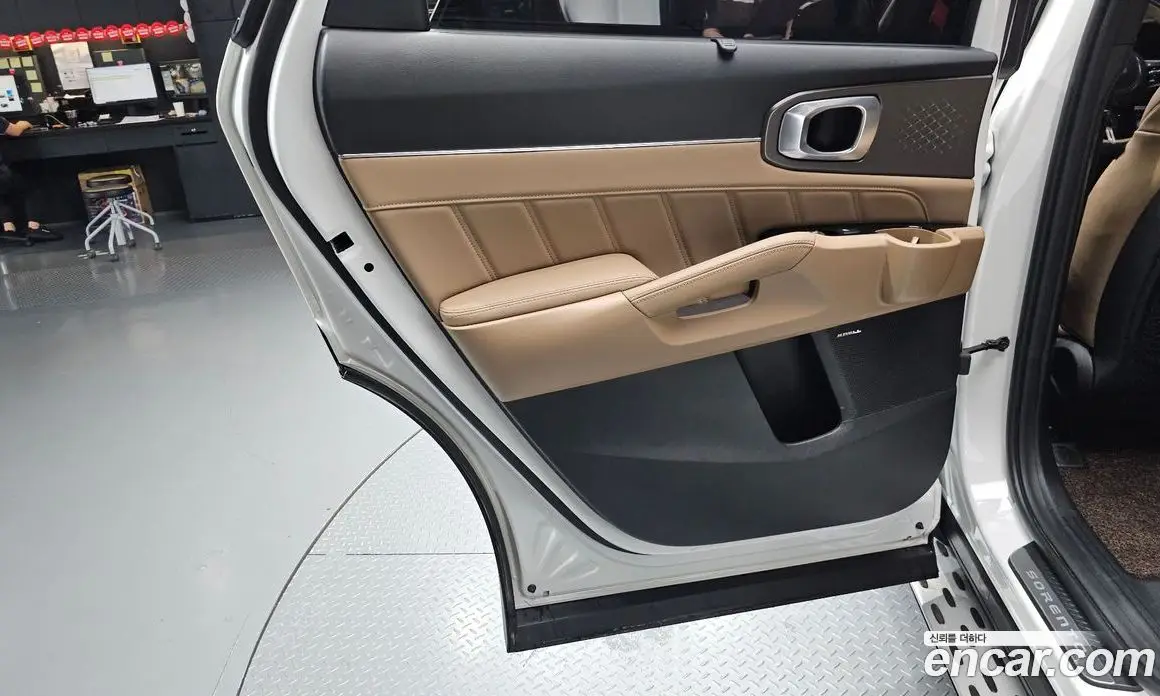 Kia Sorento 2025 1.6 автомат (гидро), фото 15 Kia Sorento 2025 1.6 автомат (гидро), фото 15