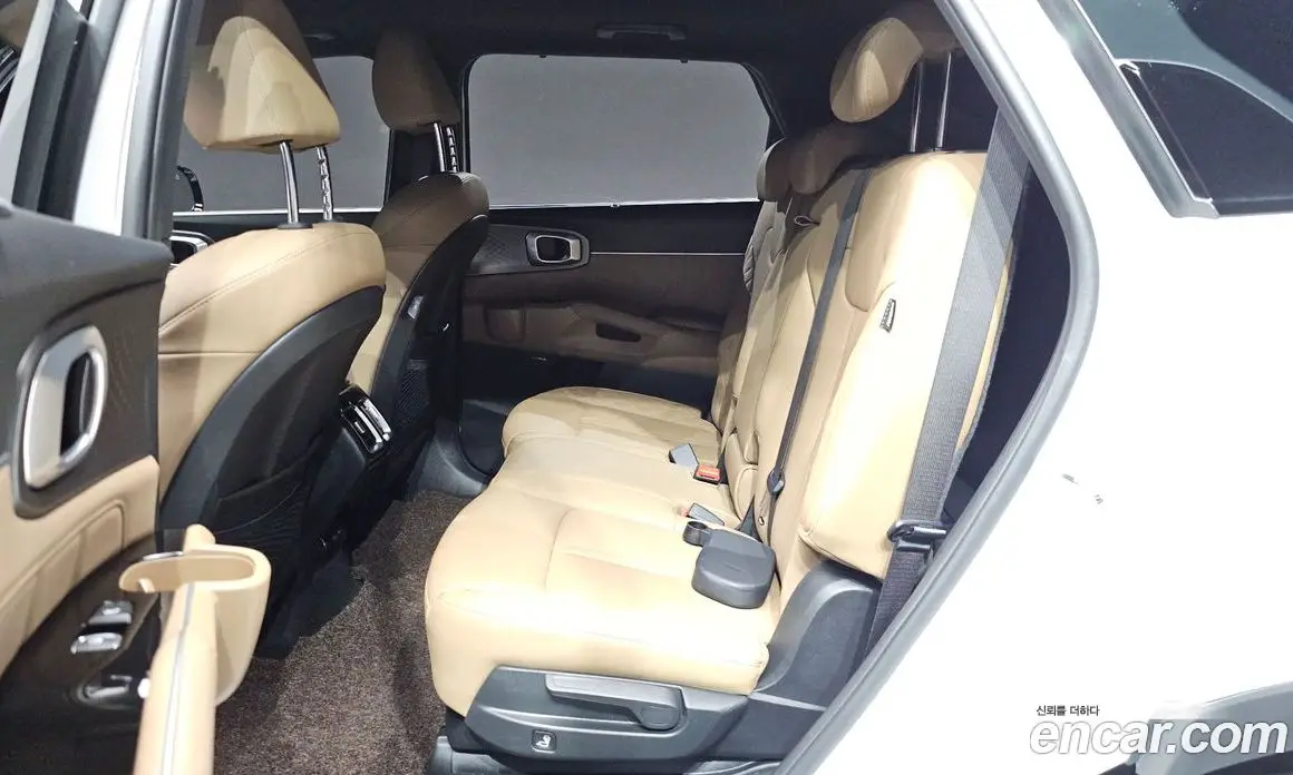 Kia Sorento 2025 1.6 автомат (гидро), фото 16 Kia Sorento 2025 1.6 автомат (гидро), фото 16