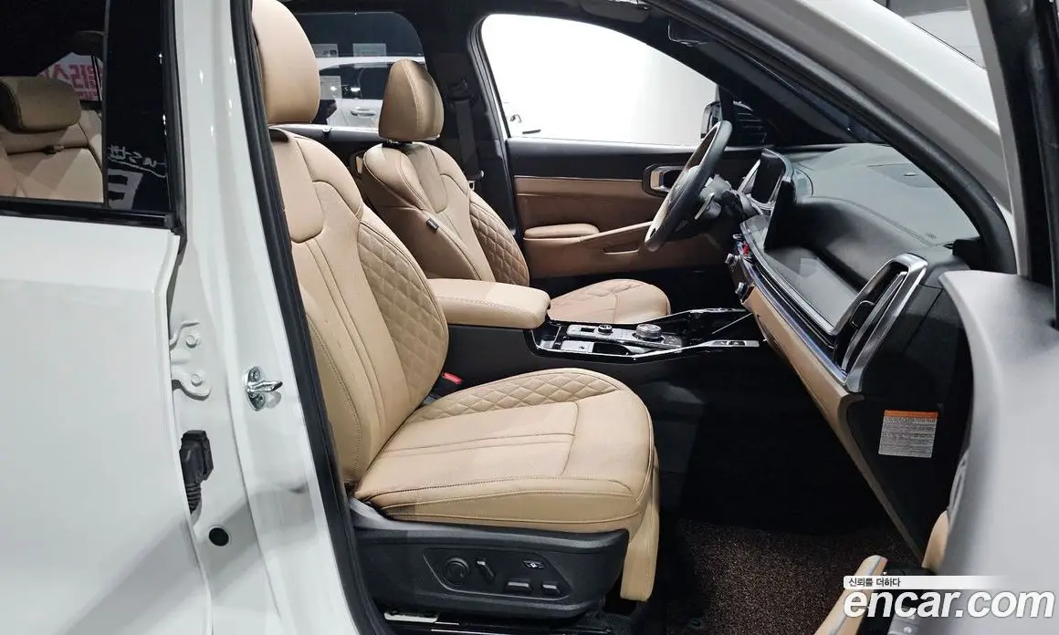 Kia Sorento 2025 1.6 автомат (гидро), фото 18 Kia Sorento 2025 1.6 автомат (гидро), фото 18